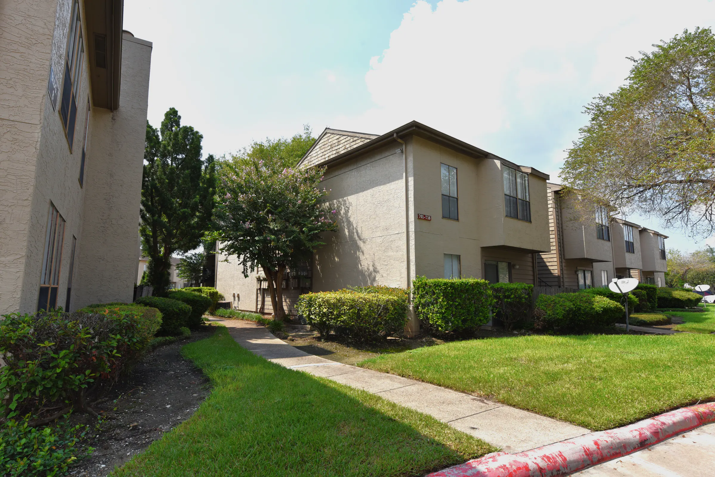 Wilshire Park Apartments Houston, TX 4